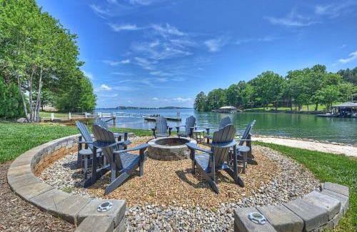 Denver House | Bright Water Cove Priv DockBoat Ramp Waterfront Saltwater Pool AvantStay