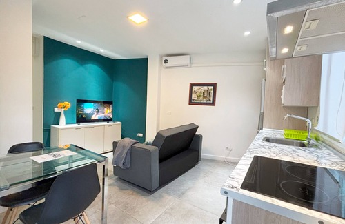 Bellas Vistas Apartment | Bright, with patio and good area