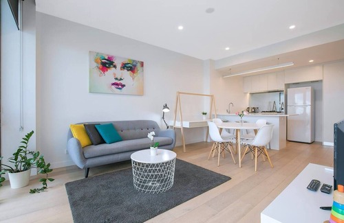 Spring Hill Apartment | Brightly Boutique A CBD Resort style Escape