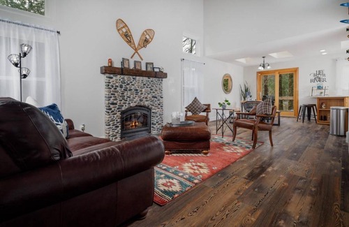 Brightwood House | Brightwood Riverfront Getaway