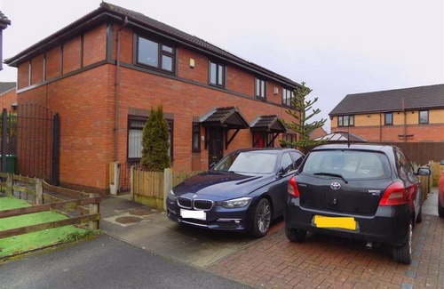 Belle Vue Apartment | BRIGSTOCK HOLIDAYS HOUSE