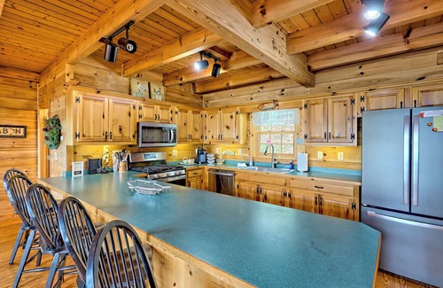 Eagles View Cabin | Brillant’s Bunk of the Blue Ridge Mountains- by Chatuge Home Concierge Lake view, mountain view