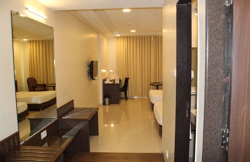 Indore Hotel | Brilliant Hotel & Convention Center