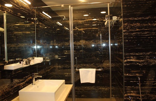 Indore Hotel | Brilliant Hotel & Convention Center