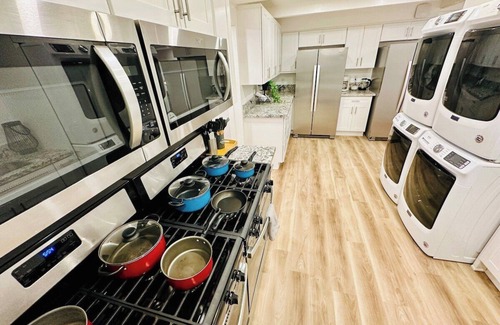 West University House | Bring a Large Group S