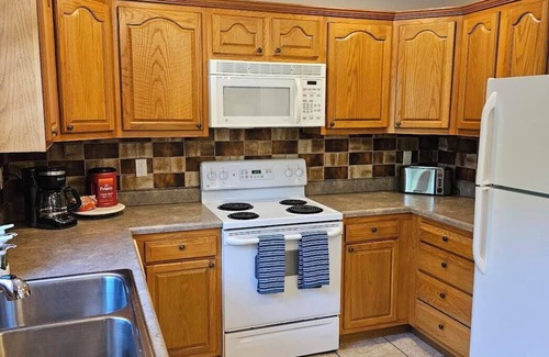 Gilbertsville House | Bring the whole family to this great place with lots of room and games for fun.