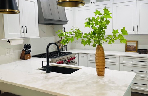 Buckhead House | Bring your family and friends to beautiful Fawn Cove!