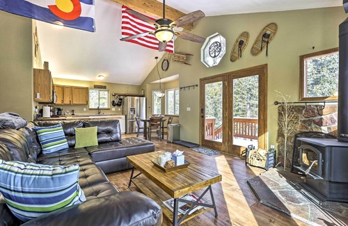 Valley of the Sun Cabin | 'Bristle Cone' Fairplay Cabin w/Hot Tub
