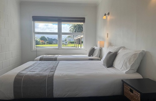 Trentham Hotel | Bristol Motel