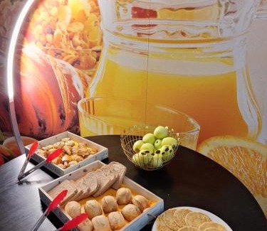 Tours Hotel | Brit Hotel Essentiel Tours Nord