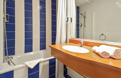 La Madeleine-Bellevue Hotel | Brit Hotel Saint Malo - Le Transat