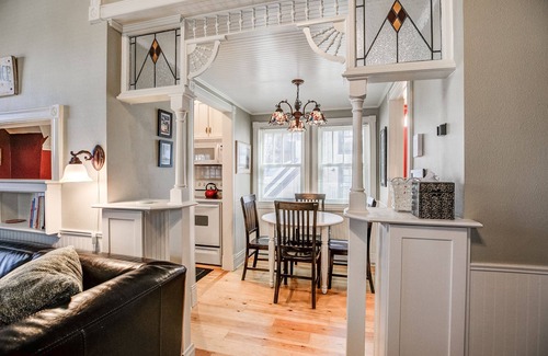 Historic District Condo | Brittany Place Condo: Great Downtown Location