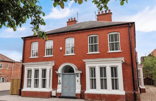 Bridlington Old Town Cottage | Broad Bay Lodge