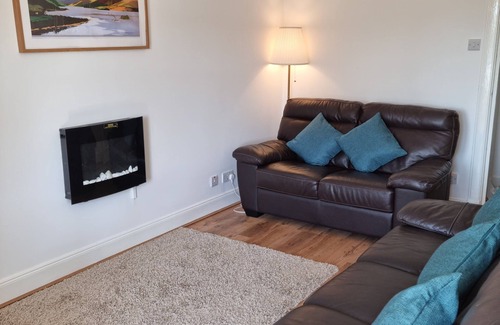 Drymen Apartment | Broarrans Loft - Bright Upper Floor 2 Bedroom Flat in Drymen