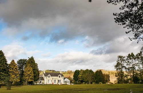 Lisburn Cottage | Brookhall Cottage Pear Tree
