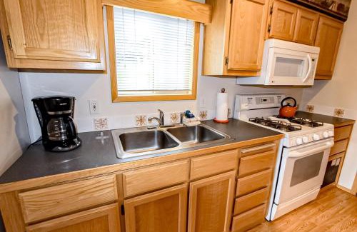 Brookings House | Brookings Bliss