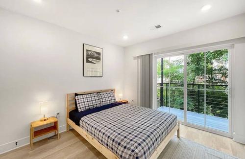 Brookland Bed & Breakfast | Brookland Home with Pleasant Views & Dining Spot