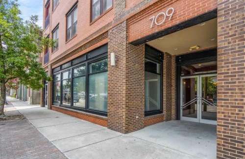 River District Apartment | Brooklyn Arts Condo