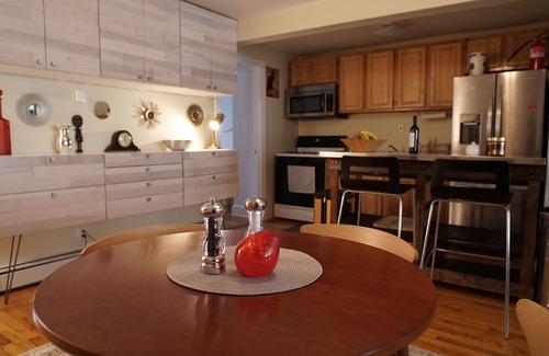 Park Slope Apartment | Brooklyn Townhouse Apartment, Garden, Spacious, Great Location, 1 Stop to City