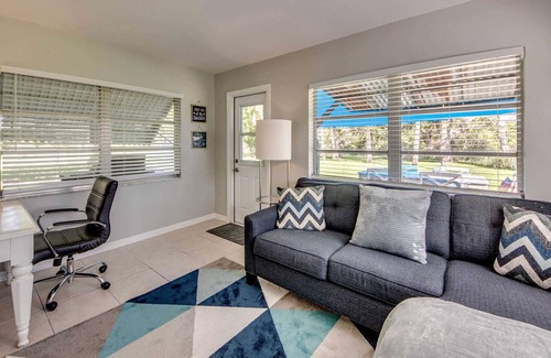 Fort Myers House | Brooks Cottage*River Access*Art* Edison Estate*