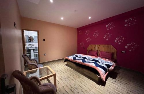 Tosh House | Brooks