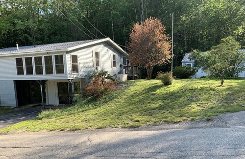 Conway House | Brookside 2 Bedroom on the White Mountain National Forest