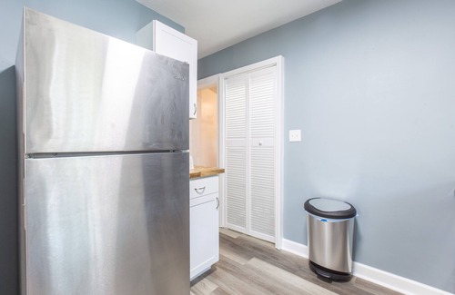 South Kansas City House | Brookside home with 2 bedrooms newly remodeled tree lined streets