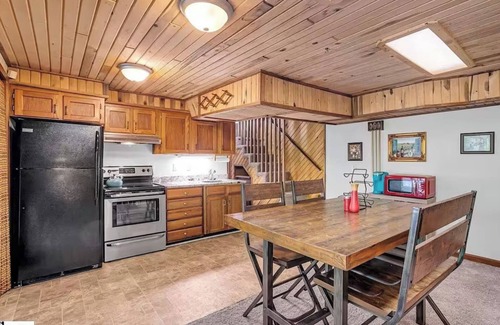 Greenville - Spartanburg Apartment | Brookside House 5 mins to downtown Greenville