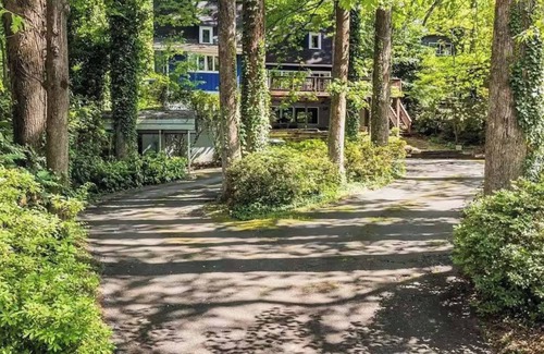 Greenville - Spartanburg Apartment | Brookside House 5 mins to downtown Greenville