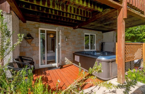St. Ann's Chapel Cottage | BROOKSIDE, pet friendly, country holiday cottage in Gunnislake