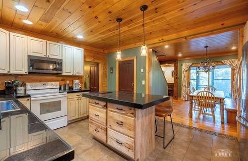 Wilmington House | Brookside Pines | 3 bd 2.5 bath in Wilmington, NY