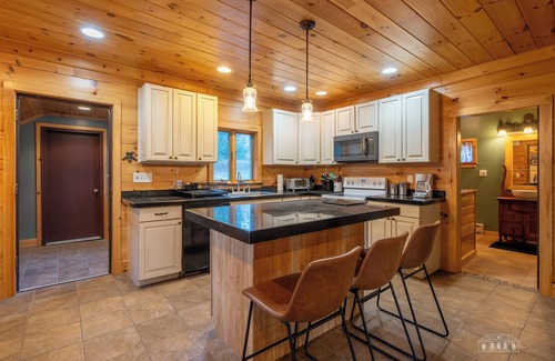 Wilmington House | Brookside Pines | 3 bd 2.5 bath in Wilmington, NY