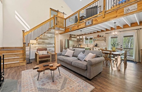 Lake Lure House | Brookside Retreat by Carolina Properties