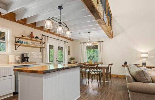 Lake Lure House | Brookside Retreat in Lake Lure