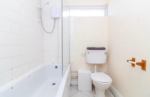 Portswood House | Brookvale Guest House Room 16