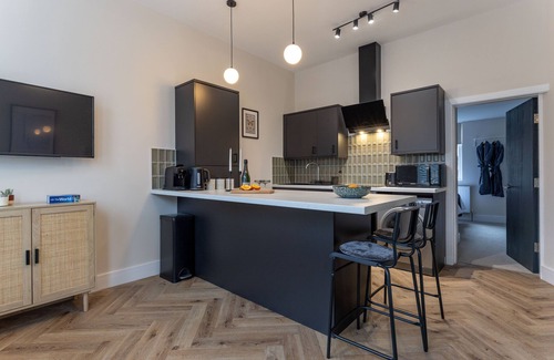 Liverpool Apartment | Broughton Place 1: 1BR Modern Flat in Liverpool