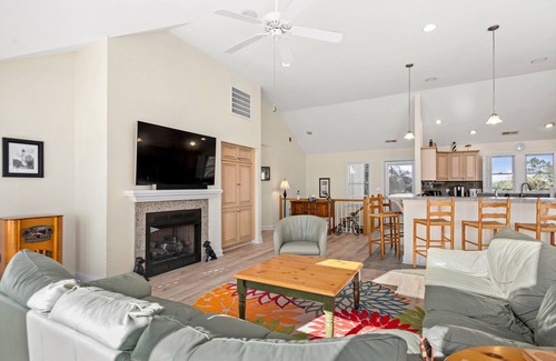 Corolla House | Brown Dog by the Sea: Soundside, Private Pool, Spa