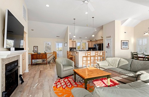 Corolla House | Brown Dog by the Sea: Soundside, Private Pool, Spa