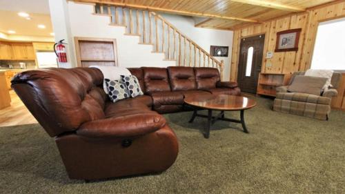 Summit Estates House | Brownie B