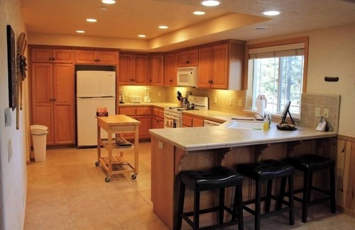 Summit Estates House | Brownie Combo