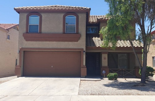 Buckeye House | Browny 4 bedrooms 2.5 bath home near freeway.