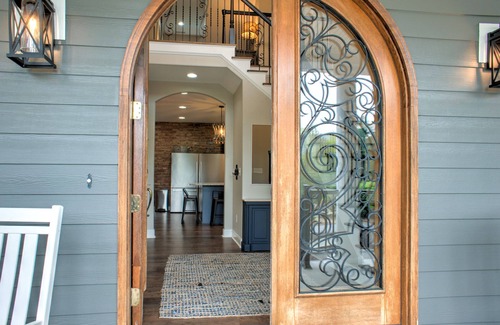 Fairview House | Brush Creek Pool House | Luxurious 10BR Home with Pool, Fire Pit, Game Room!