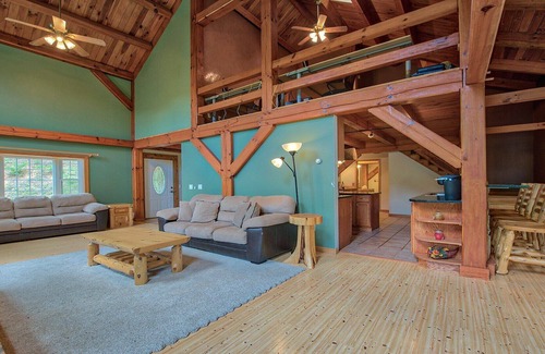 Waynesville Cabin | Brushy Creek-spacious cabin overlooking bold rushing creek, WiFi, HD cable TV in the game room, ...