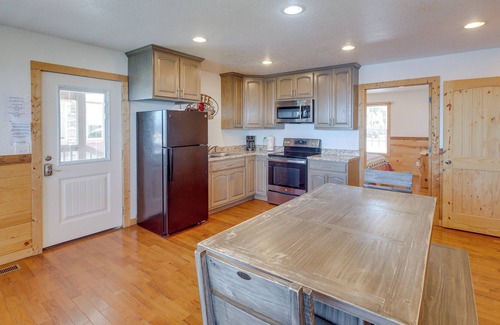 Bryant Cabin | Bryant Cabin w/ Private Hot Tub & Community Pool!