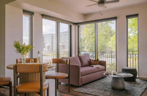 Jefferson Park Apartment | Bryant, Sonder Apartment by Marriott Bonvoy