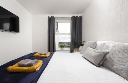 Longrock House | Bryher Cottage, Longrock