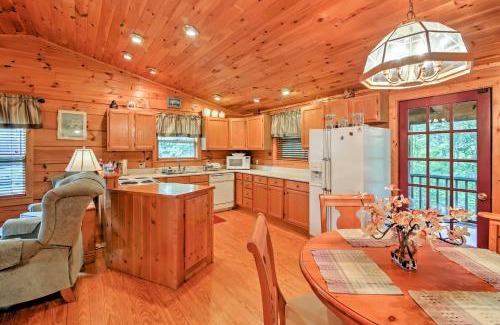Bryson City House | Bryson City Cabin with Hot Tub, Views and Pool Table!