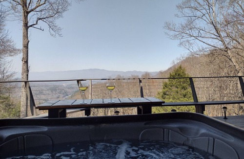 Bryson City Ski Chalet | Bryson City Mountain Top Experience with stupendous view