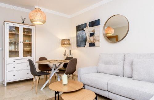 San Luis de Sabinillas Apartment | BT Balzekas tennis Residencial Duquesa holiday vibes