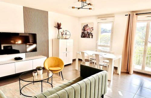 Les Mousseaux Apartment | BtoBed - Location Professionnelle - Appartement 4 personnes Parking Gratuit - Proche Parc des Expositions et Aéroport CDG